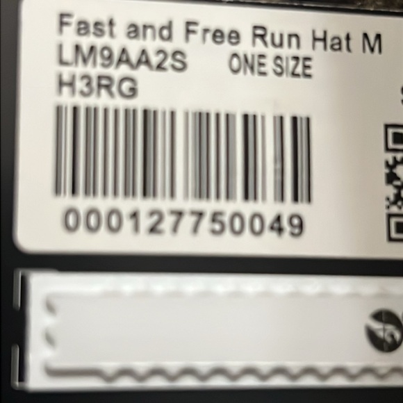 LULULEMONMON F&F RUN HAT CAMO COLOR ONE SIZE NWT - Picture 7 of 7